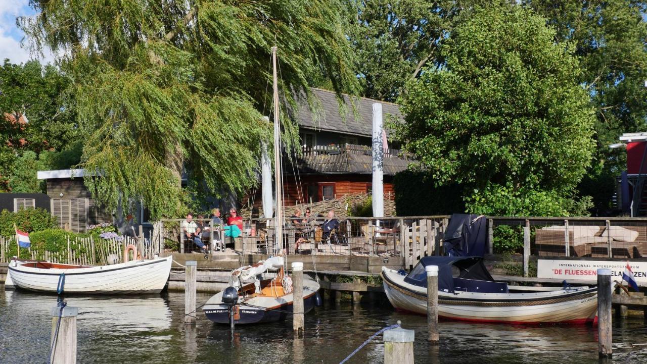 Landzicht Vakantiehuis Aan De Fluessen Elahuizen Luaran gambar